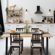 Kitchen tables and dining groups